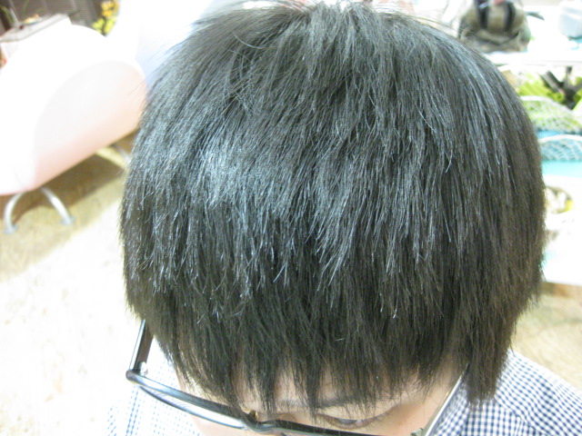 前髪の縮毛矯正　男